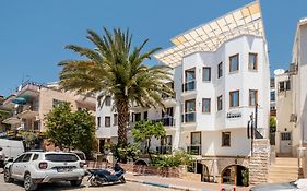 Himm Hotel
